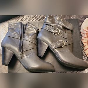 Maurices grey, leather, heeled booties.
